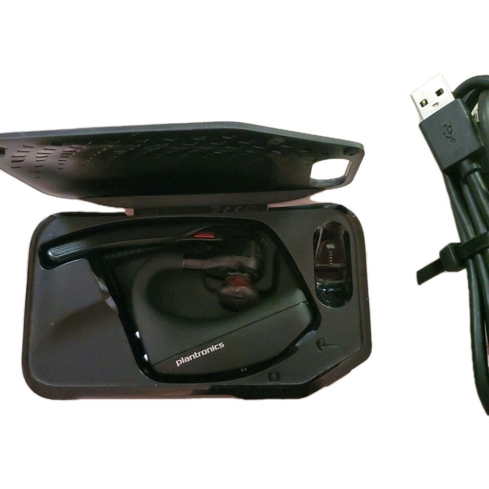 Plantronics Voyager 5200 UC - Bluetooth Headset and Charging Case and Cable